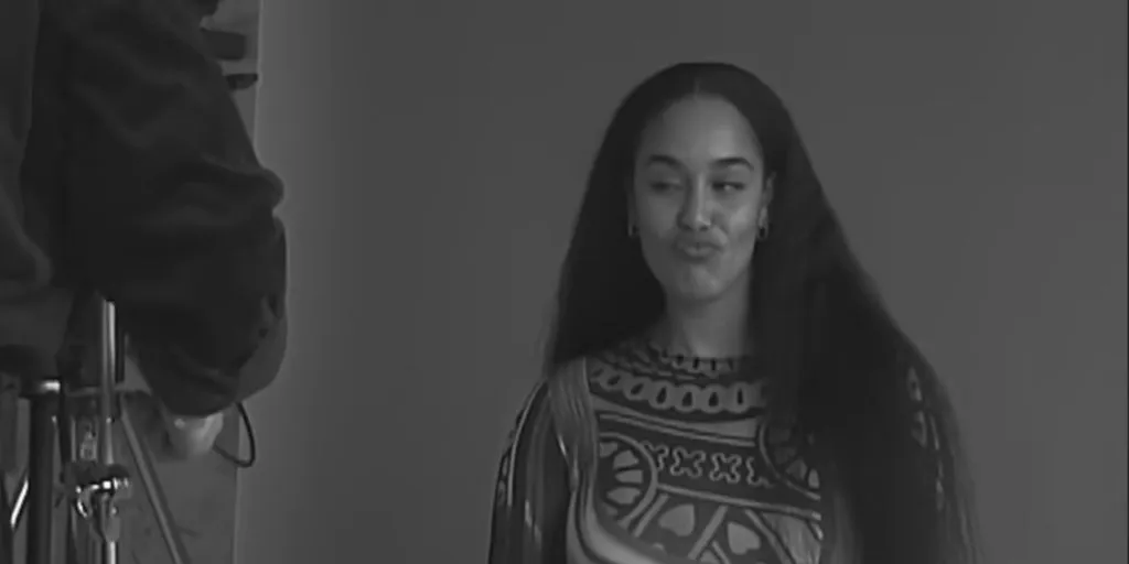 Jorja Smith - Broken Is The Man