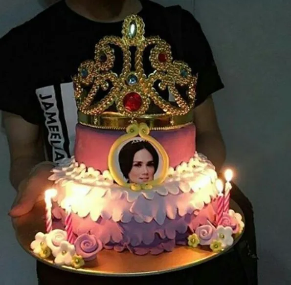 Kue ulang tahun spesial Mulan Jameela dari fans © Instagram.com/mulanjamela_ahmaddhani