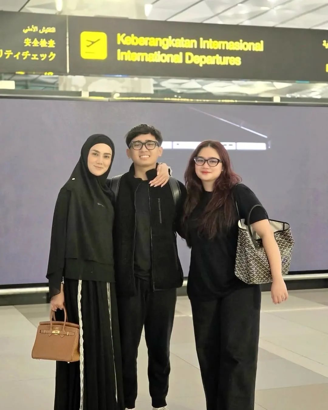 Potret Mulan Jameela Bareng Anaknya (Credit: Instagram/mulanjameela1)