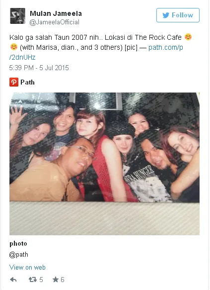 Postingan foto Mulan dan Dhani / © Twitter