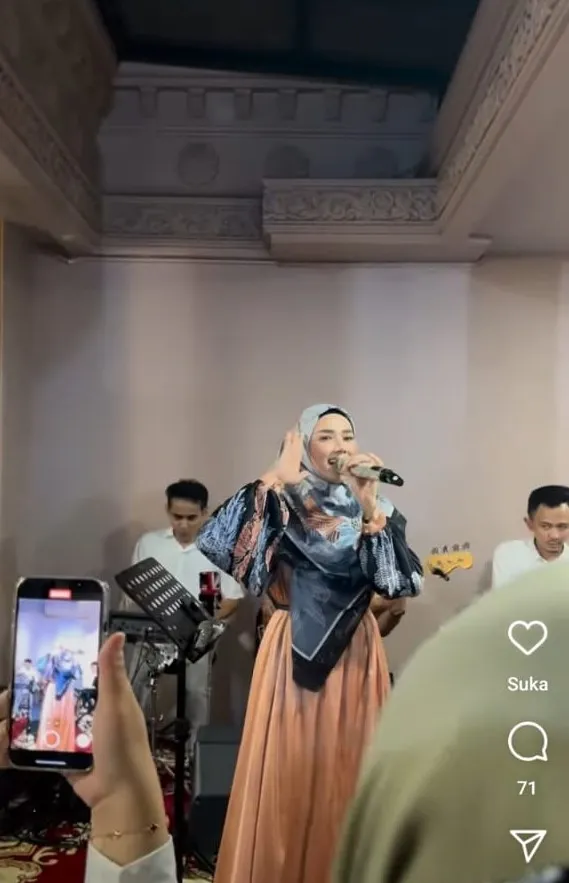 Potret Mulan Jameela di ulang tahun Anang (Sumber: Instagram/@mulanjameela1)