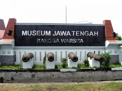 jejakpiknik.com/MuseumRanggawarsita