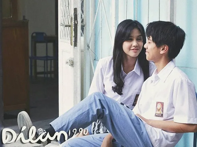 Wina merasa gemas dengan akting ciamik Vanesha dan Iqbaal. © Instagram/dilanku