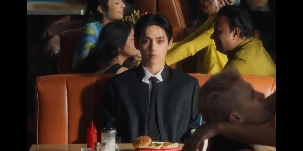 V BTS - FRI(END)S