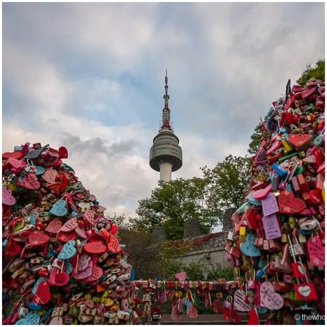 sumber: thewholeworlddisplayground.com