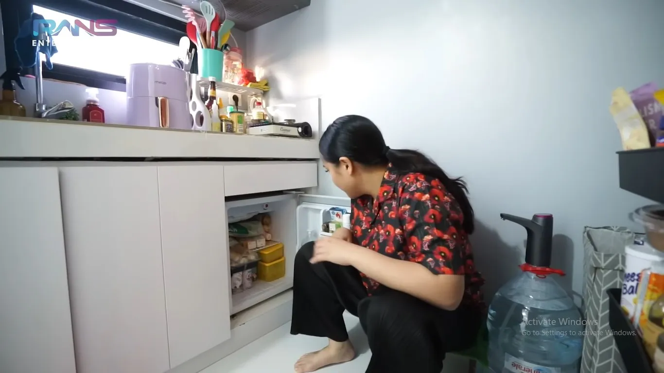 Nagita Slavina di Kos (Credit: Youtube/Rans Entertainment)