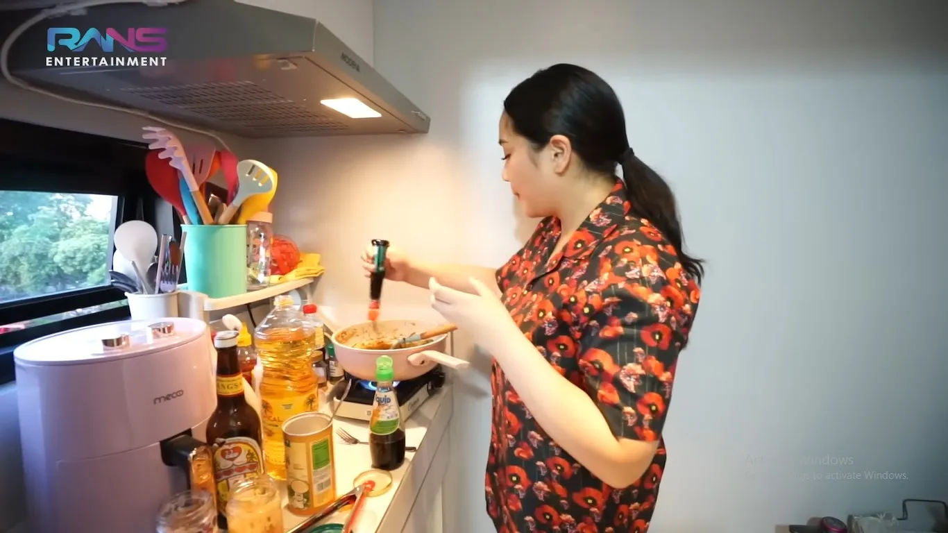 Nagita Slavina di Kos (Credit: Youtube/Rans Entertainment)