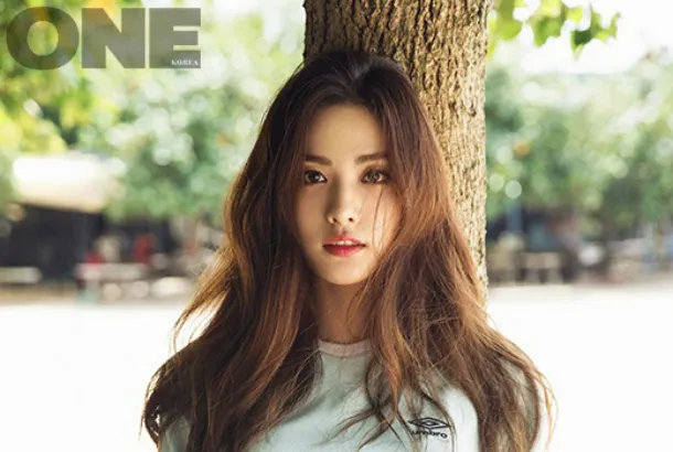 Nana pernah mendengar bahwa wajahnya mirip dengan Lee Jong Suk. ©one magazine