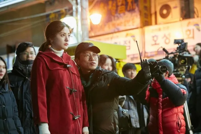 Nana saat syuting drama barunya. © Mountain Movement Story and Victory Content