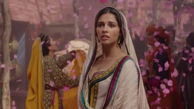 Naomi Scott © Disney