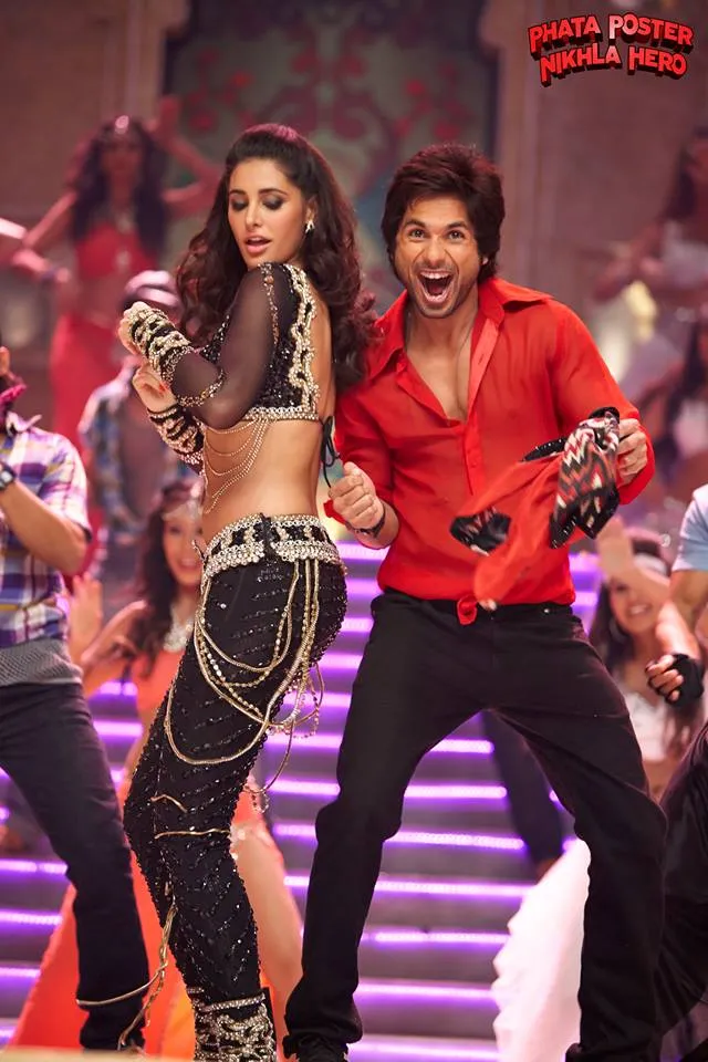 Nargis Fakhri dan Shahid Kapoor dalam film PHATA POSTER NIKHLA HERO @oneindia.in