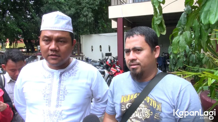 Samsul Hidayatullah kakak Saipul Jamiell resmi jadi tahanan KPK. ©KapanLagi.com
