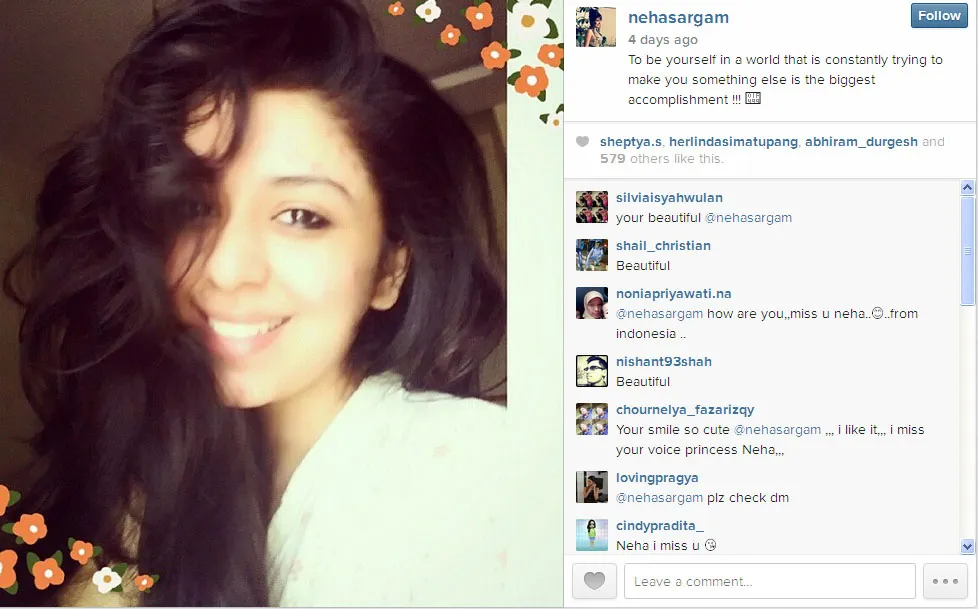 Ini dia selfie cantik minim make up ala Neha Sargam @instagram.com/nehasargam