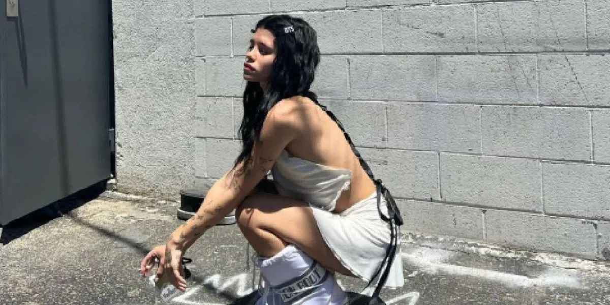 Nessa Barrett - DEAR GOD