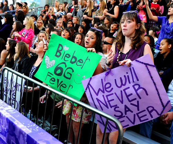 Fans Bieber diminta bersabar @foto: mtv.com