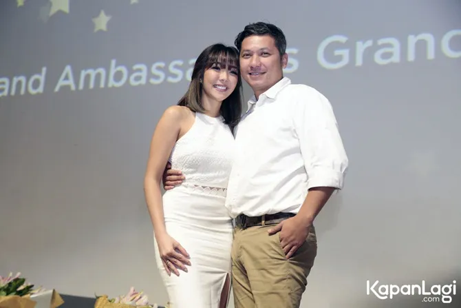 Gading Marten angkat bicara soal cibiran netizen akan penampilan hot Gisel © KapanLagi.com/Muhammad Akrom Sukarya