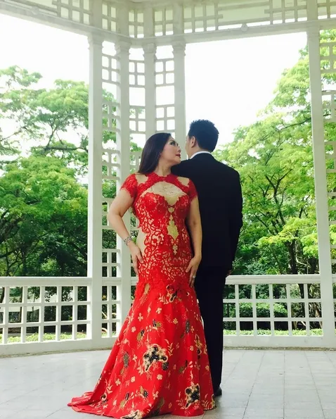 Nia mesra bareng pria misterius ©instagram/niadaniatynew