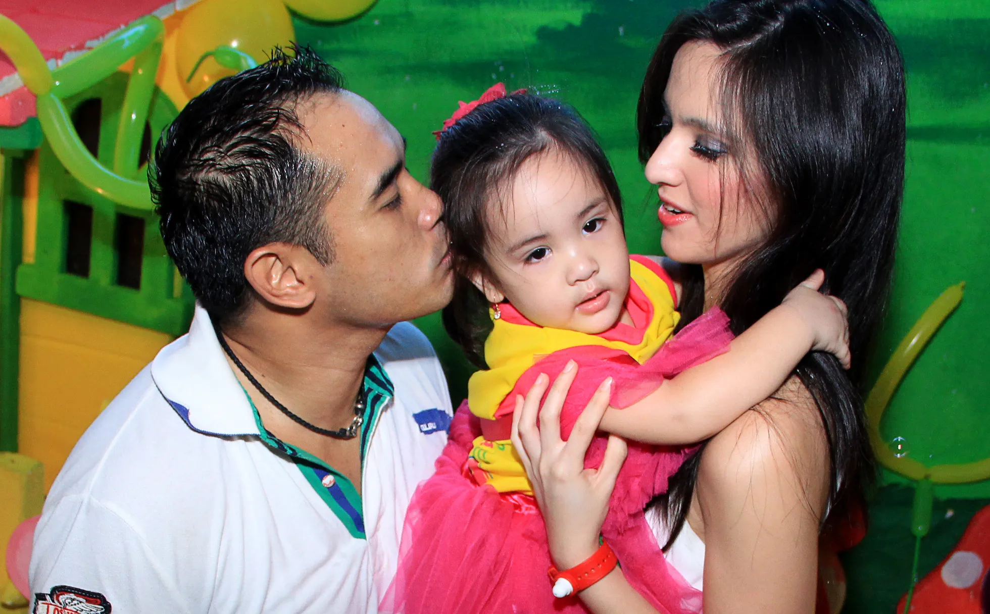 Happy family ©KapanLagi.com/Agus Apriyanto