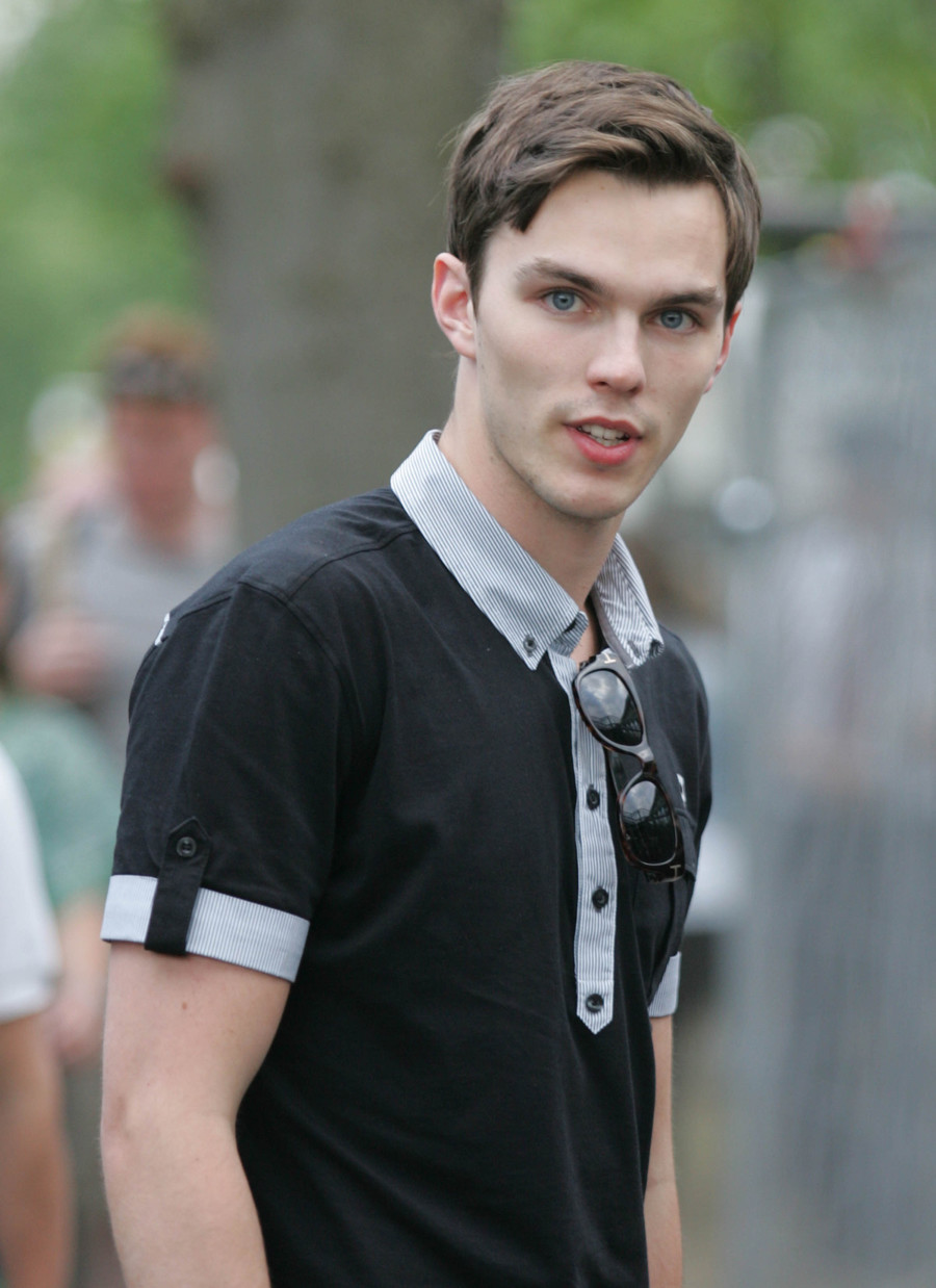 Nicholas hoult