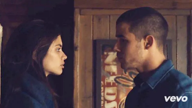 Sara pernah membintangi video kli Nick Jonas © Youtube.com/NickJonasVevo