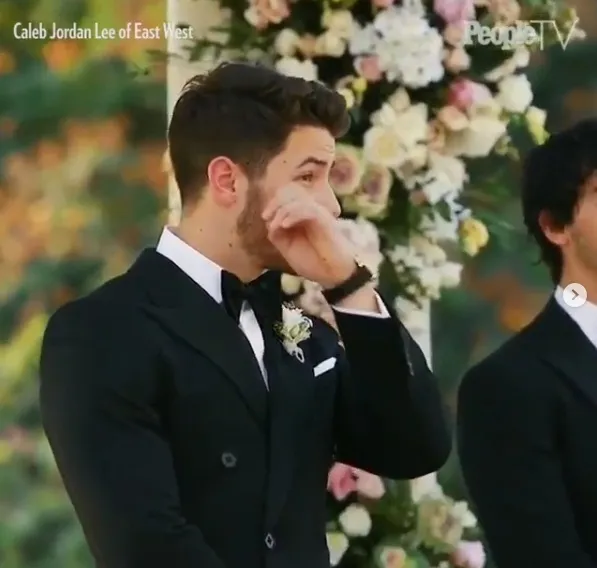 Nick Jonas menangis ketika Priyanka mendekati altar ©peopletv