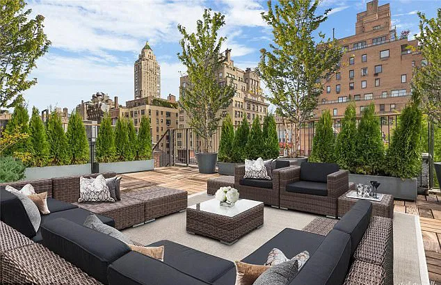 Area balkon juga menyajikan pemandangan indah seperti ini! © dailymail.co.uk