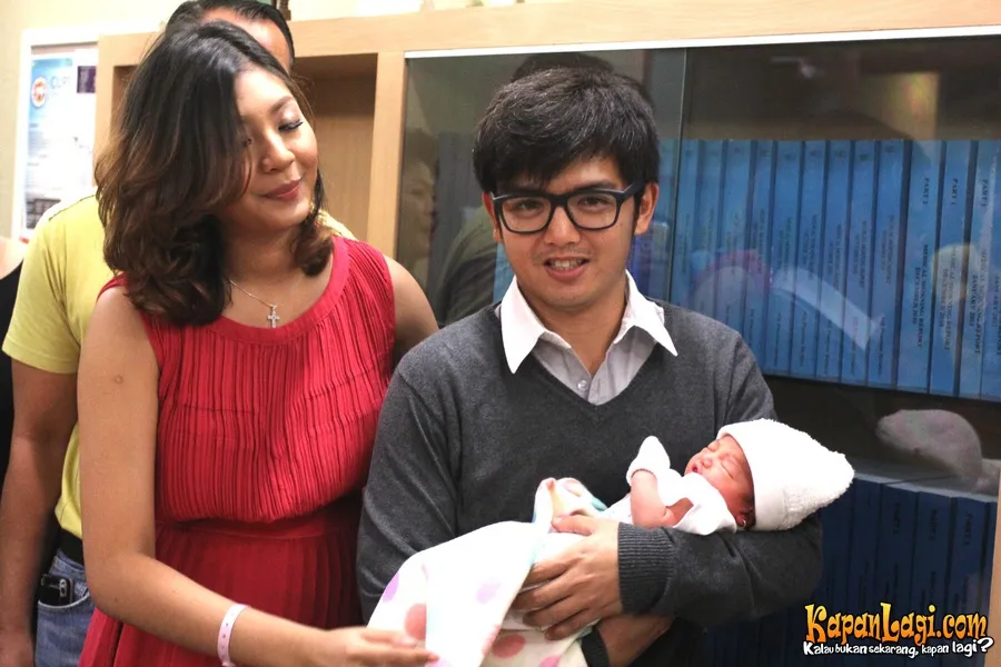 Nicky Tirta bakal membawa sang anak di resepsi pernikahannya nanti.