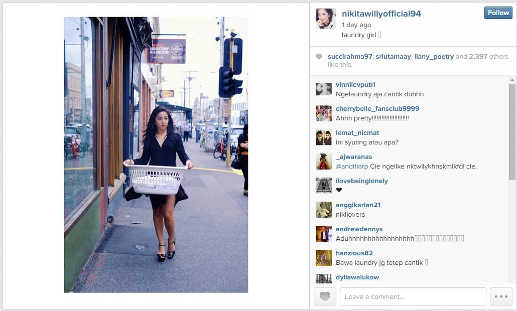 Nikita Willy jadi gadis laundry. ®instagram.com/nikitawillyofficial94