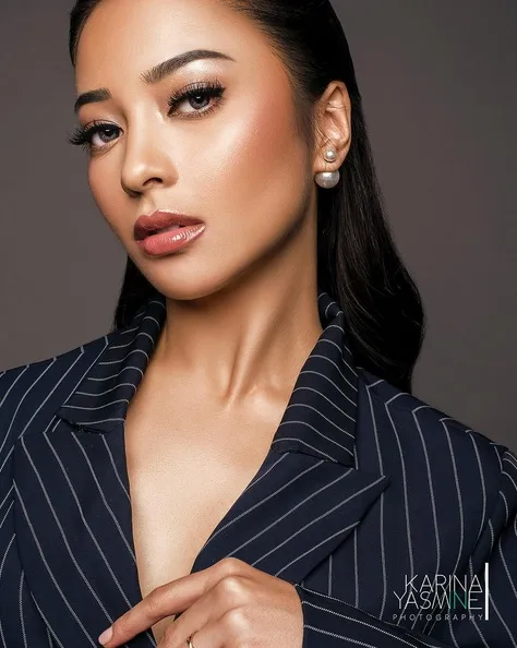 Meski sering dikritik soal riasan, Nikita Willy selalu tampil dengan make-up yang flawless! /©instagram.com/karinayasmine