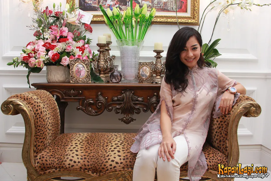 Nikita Willy tak ditemani oleh Diego saat menghadiri perkawinan Shireen Sungkar - Teuku Wisnu.