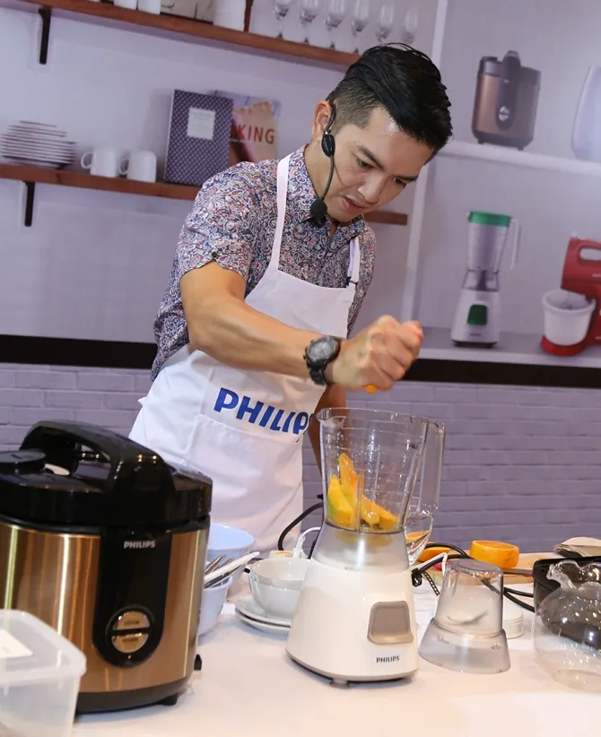 Nicky Tirta perceraiannya karena adanya kekerasan rumah tangga © KapanLagi.com/Agus Apriyanto