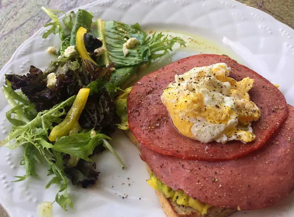 Menu sarapan yang disiapkan Nikita Willy buat Tutde © Instagram.com/tutde