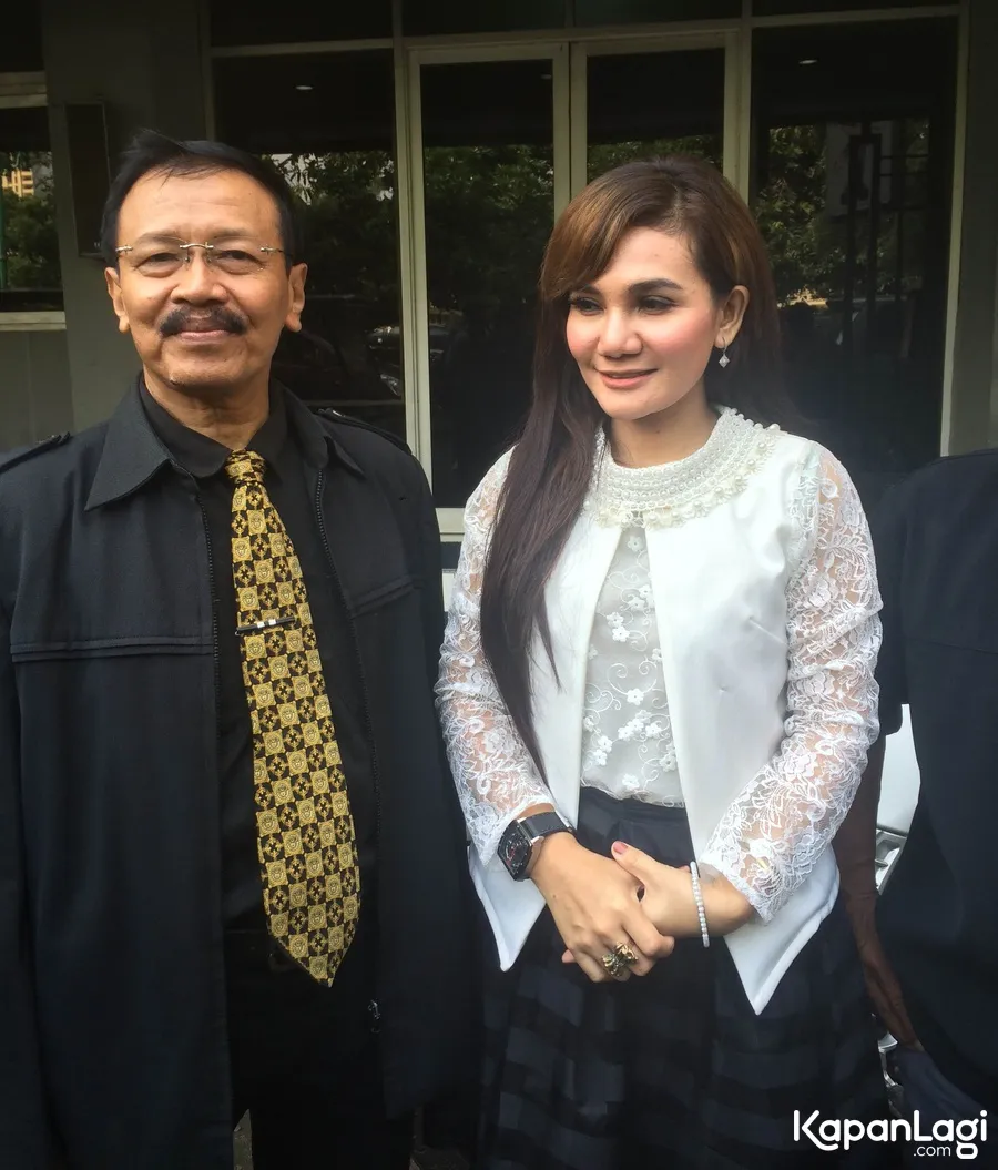 Nina pernah janjikan mobil untuk Dodhy © KapanLagi.com®/Mathias Purwanto
