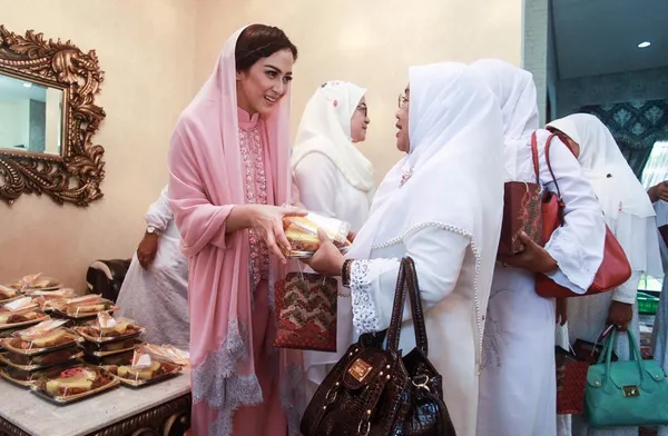 Akad nikah artis cantik Nina Zatulini dilarang diliput. ©instagram.com/ninazatulini22