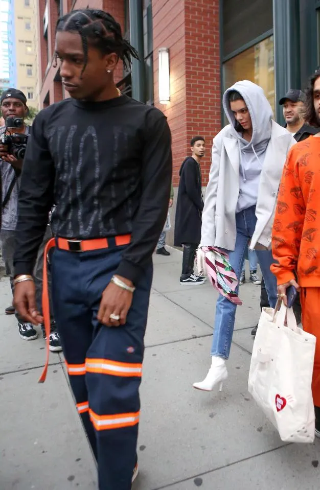 Kendall Jenner tampil casual saat kencan bareng ASAP © via The Sun