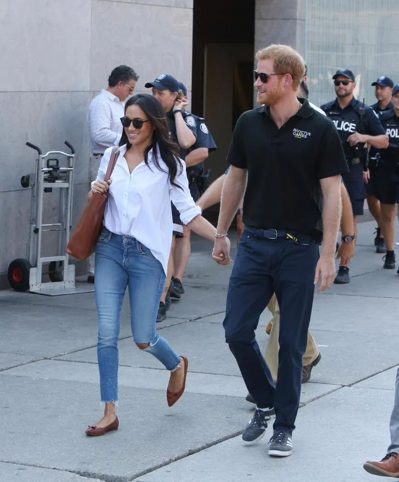 Meghan dan Pangeran Harry tunjukkan kemesraan di event Invicticus Games © Splashnews.com via The Sun