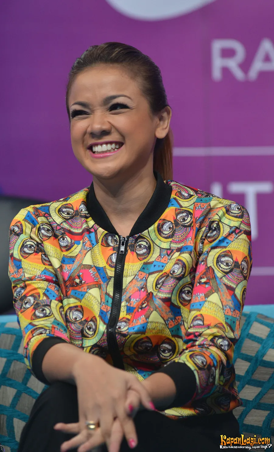 Nirina Zubir menjadi salah satu panelis di OIC ©KapanLagi.com®/Akrom