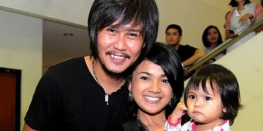 Ernest - Nirina Zubir