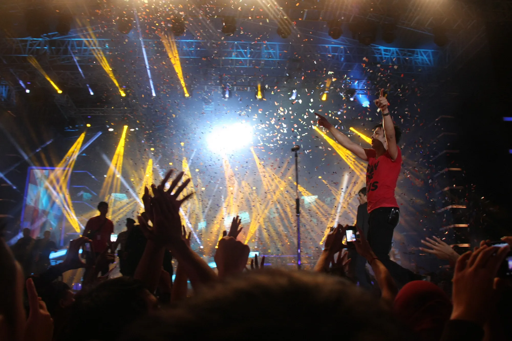 Suasana Konser NOAH di Malang Foto: Adhib