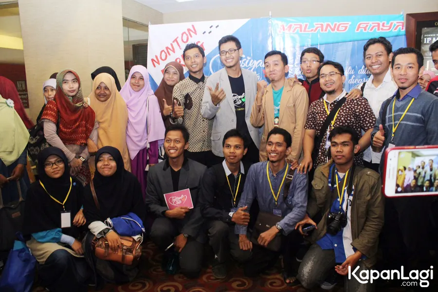 Nobar Tausiyah Cinta/©KapanLagi.com®/Hendra Gunawan