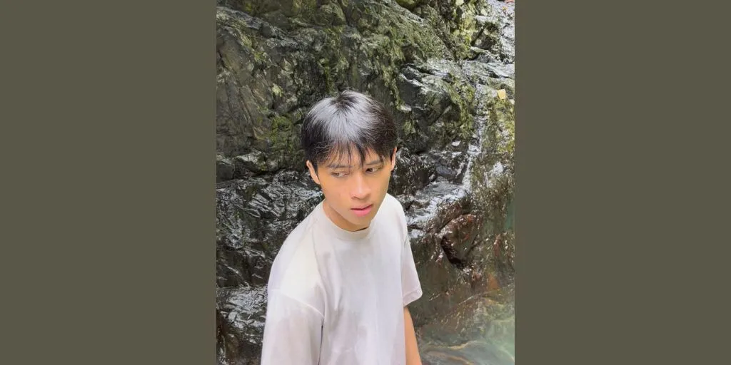 Satrio Pamungkas - November