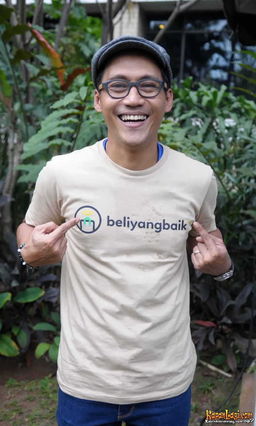 Naik sepeda kemana-mana, Nugie rasakan galaknya para pemotor Jakarta/©Kapanlagi.com®/Bayu Herdianto