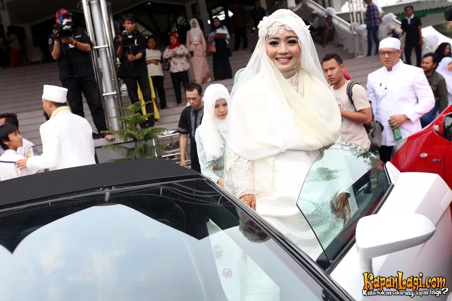 Nuri Maulida dapat dukungan dari sang suami saat terlibat acara keagamaan. ©KapanLagi.com®/Budy Santoso