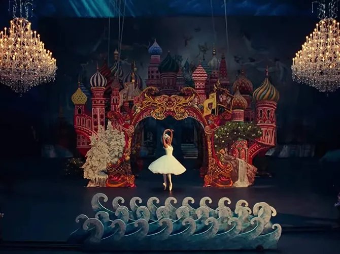 Film yang diadaptasi dari dongeng dan pertunjukan balet. (Credit: Disney)
