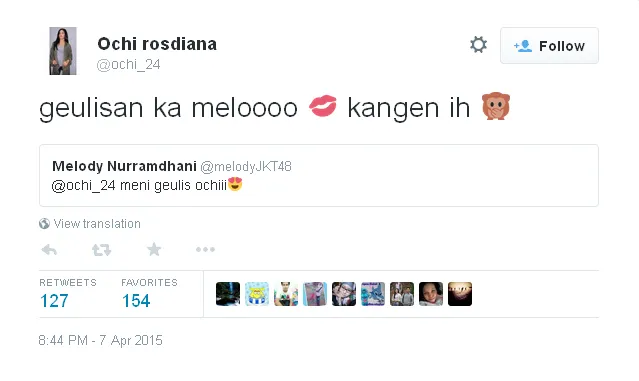 Aksi saling puji Ochi dan Melody / © Twitter