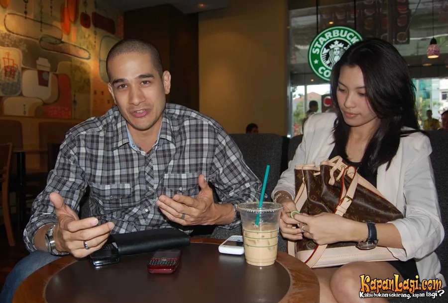 Okan Kornelius dan Viviane resmi bercerai hari ini, Kamis (8 April 2015)