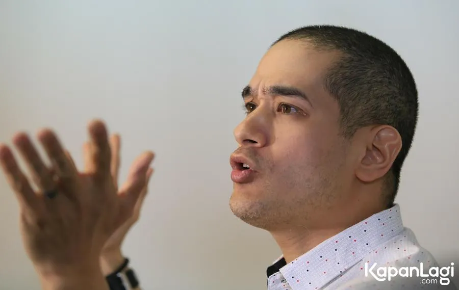 Okan Kornelius telah memberikan waktu yang cukup bagi Sammy Simorangkir untuk minta maaf ke media. ©KapanLagi.com/Agus Apriyanto