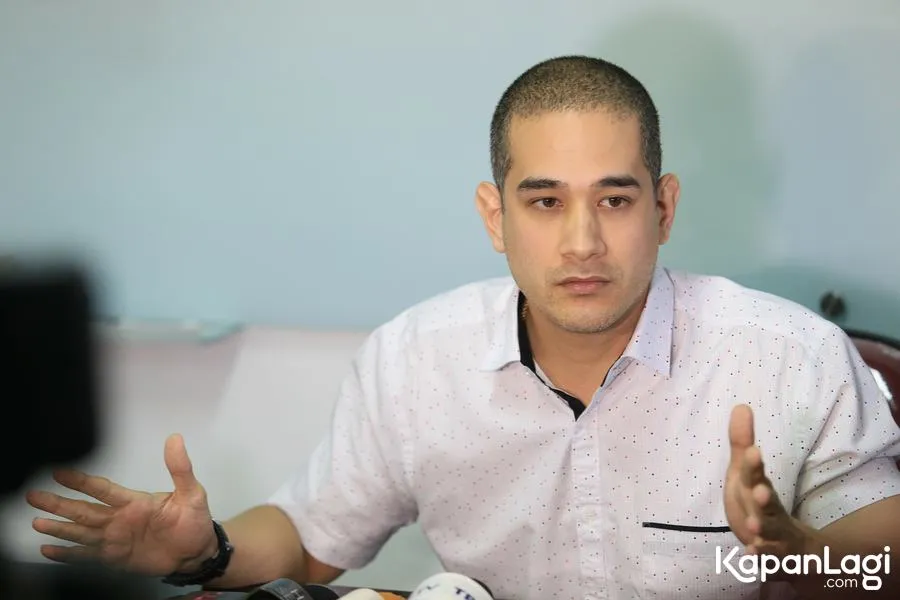 Calon istri sudah dekat dengan anak Okan © KapanLagi.com®/Agus Apriyanto