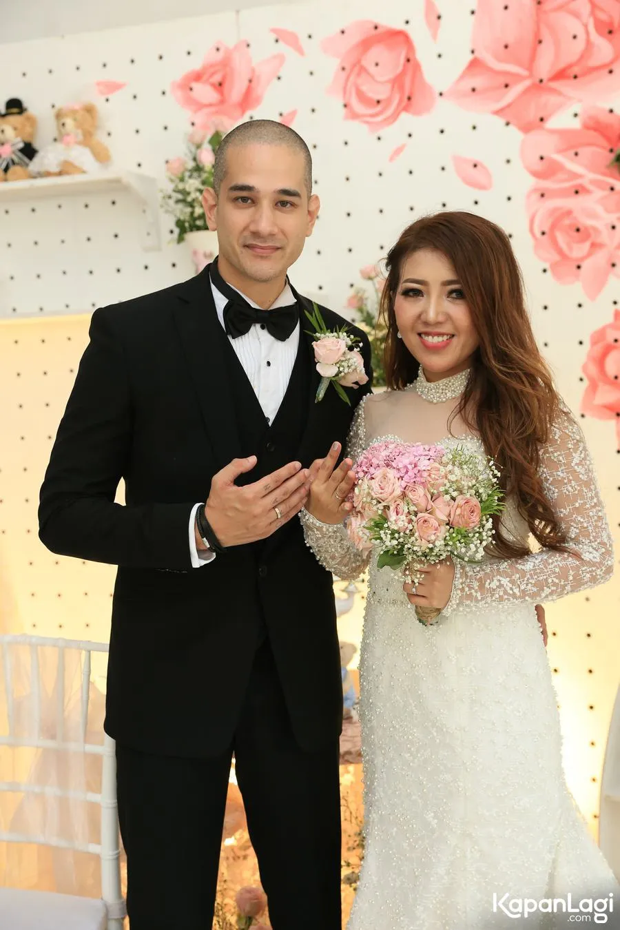 Okan Kornelius telah resmi menikah untuk kali kedua. cr: KapanLagi.com/Agus Apriyanto