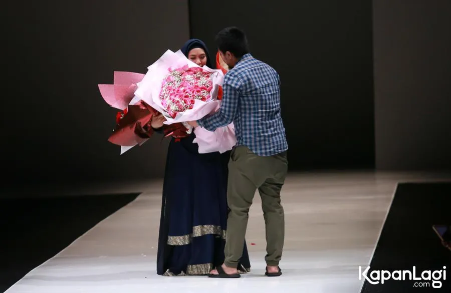 Oki Setiana Dewi mendapatkan support penuh dari sang suami. ©KapanLagi.com/Agus Apriyanto